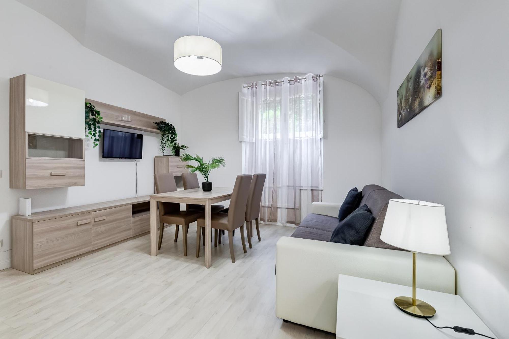 Vivilo Collection - Brescia Central Apt - 2Bd 2 Baths Apartment Rome Luaran gambar