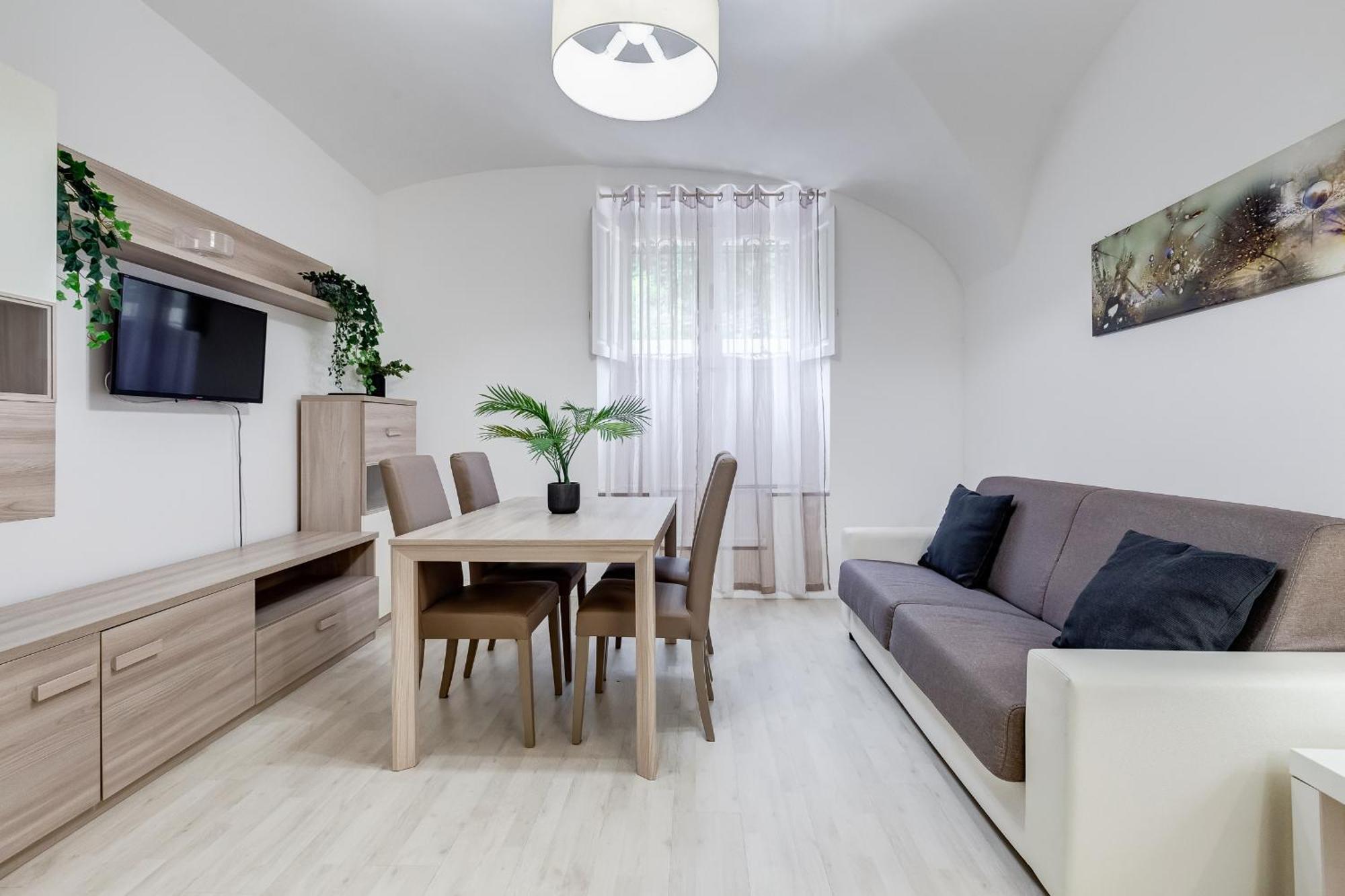 Vivilo Collection - Brescia Central Apt - 2Bd 2 Baths Apartment Rome Luaran gambar