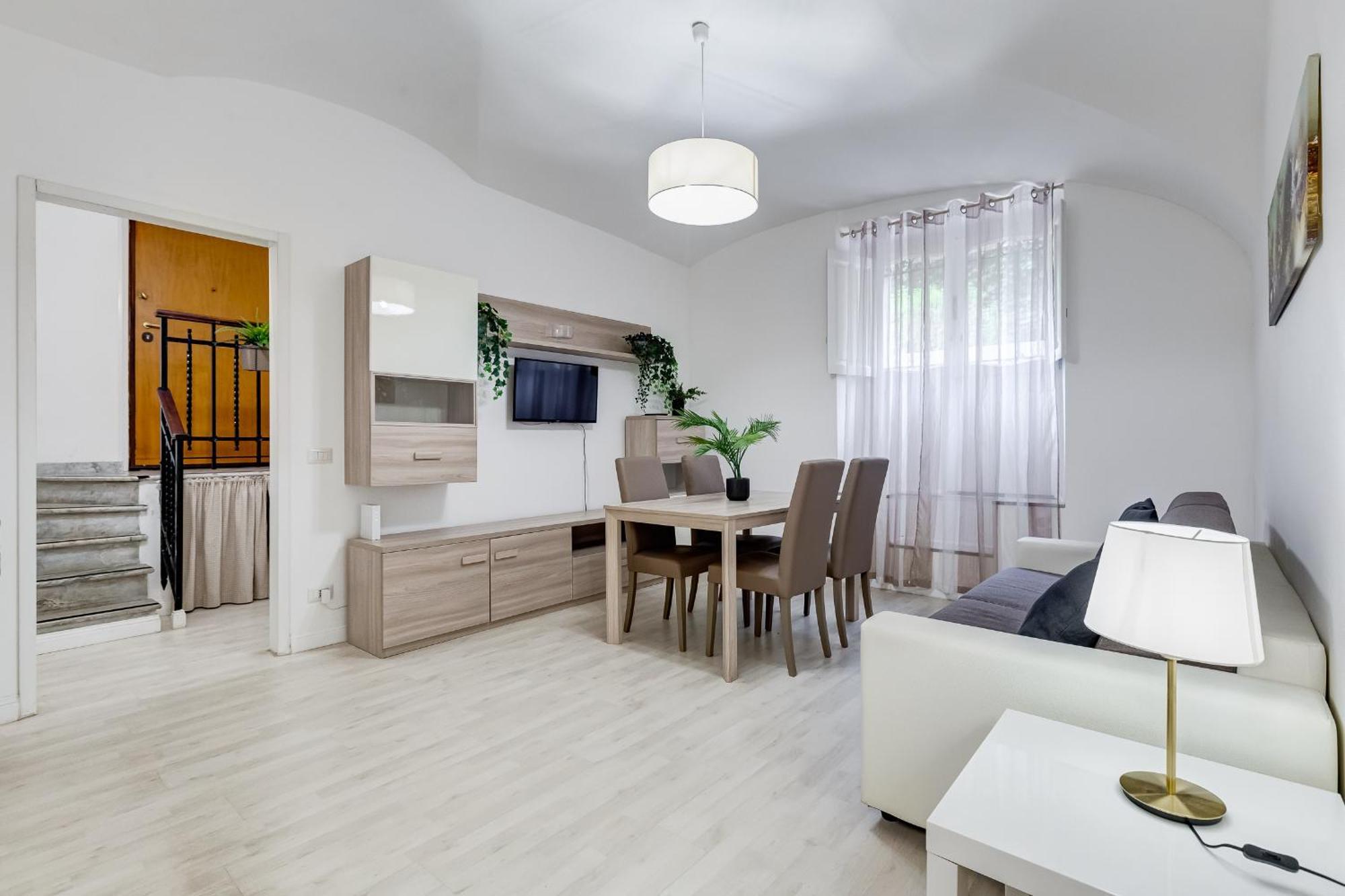 Vivilo Collection - Brescia Central Apt - 2Bd 2 Baths Apartment Rome Luaran gambar