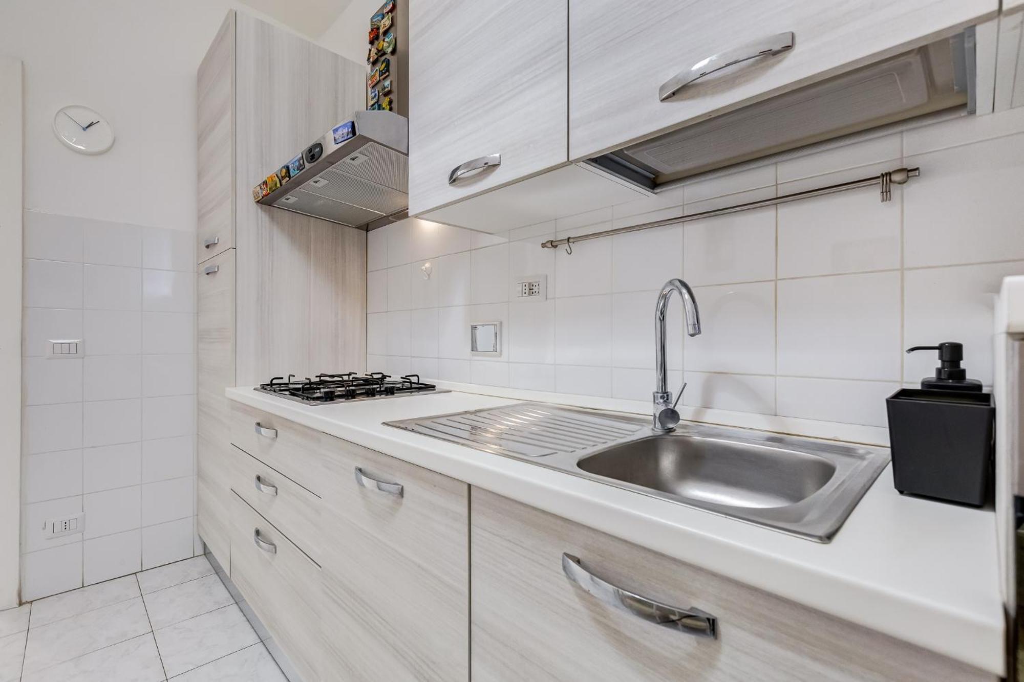 Vivilo Collection - Brescia Central Apt - 2Bd 2 Baths Apartment Rome Luaran gambar